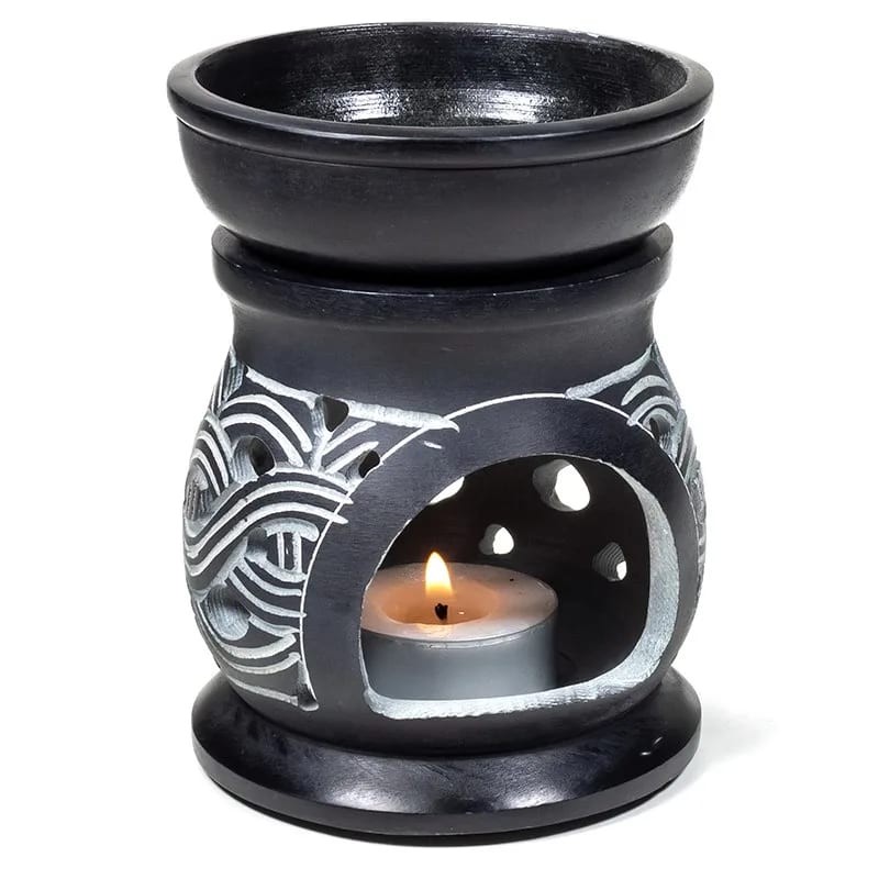 Juodas eterinių aliejų garintuvas Celtic Knot iš muilo akmens Juodas eterinių aliejų garintuvas Celtic Knot iš muilo akmens
