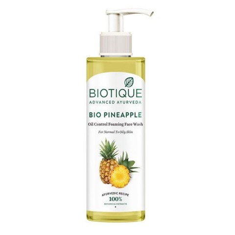 Putojantis veido prausiklis Bio Pineapple Oil Control, Biotique, 200ml
