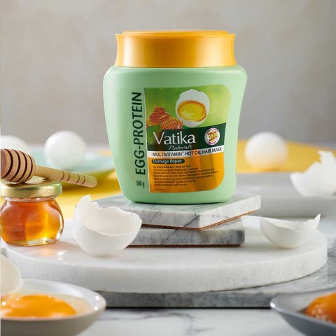 Kiaušinių baltymų ir karšto aliejaus plaukų kaukė Multivitamin, Dabur Vatika, 500 g