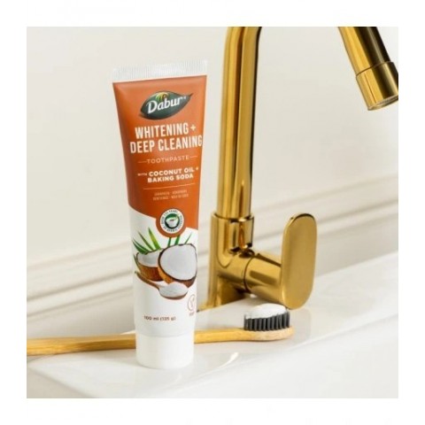 Отбеливающая зубная паста с кокосовым маслом и пищевой содой, Dabur, 100 мл
