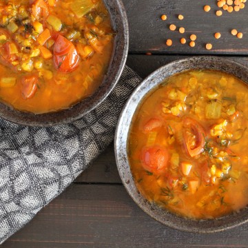 Aštri sriuba "Rasam"