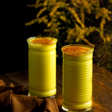 Auksinis pienas (Golden Milk)